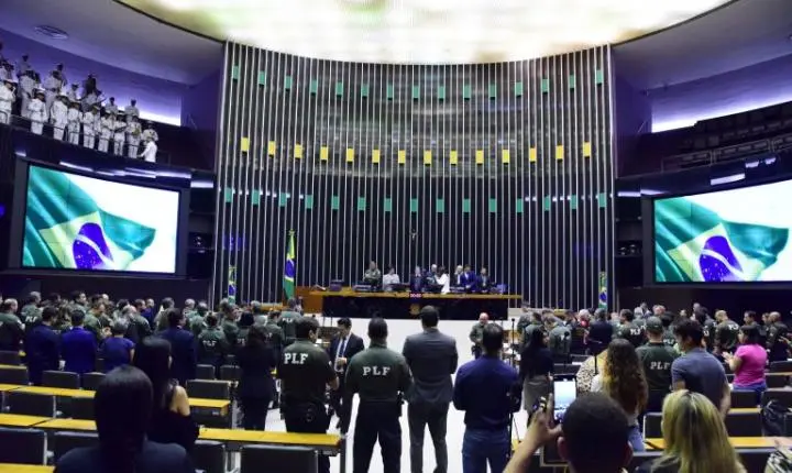Câmara dos Deputados lança edital para policial legislativo federal