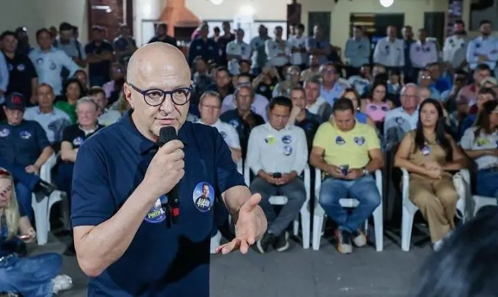 Reeleição de Pivetta ganha força com apoio de mais de 130 prefeitos