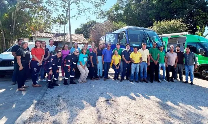 Rosário Oeste recebe frota de saúde com caminhonetes, ônibus e odontomóvel