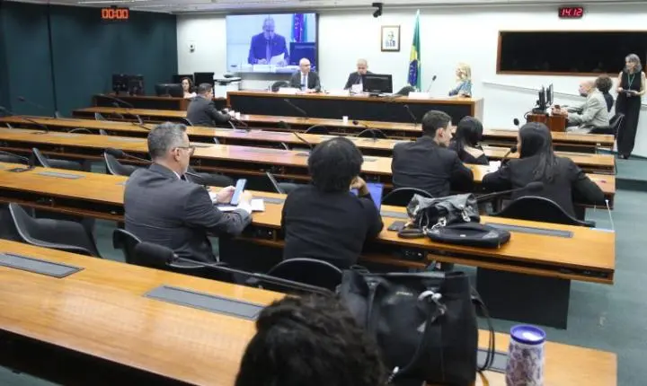 Setor hoteleiro critica projeto que altera diárias e sugere flexibilização