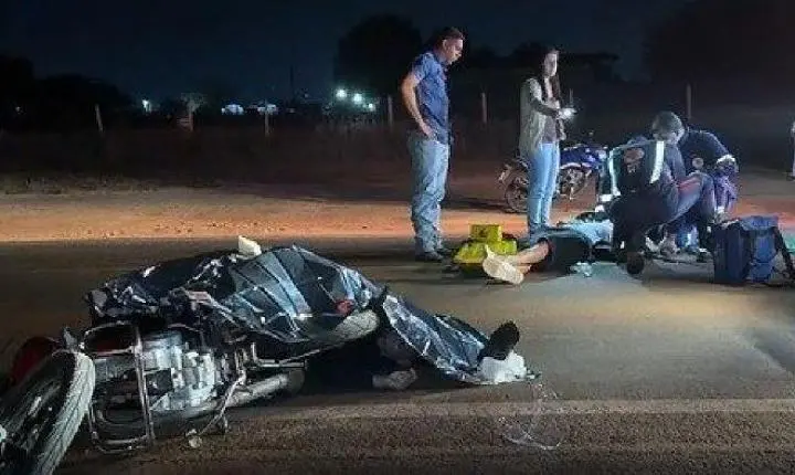 Soldado do Exército e jovem morrem após motos baterem de frente em ultrapassagem em Tangará