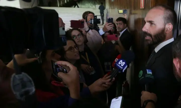 STF condena Eduardo Bolsonaro a 4 anos de prisão e inelegibilidade