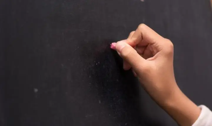 STF decide que piso nacional dos professores deve ser pago também a temporários