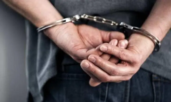 Suspeito fez gestos obscenos contra funcionária e resistiu à abordagem policial