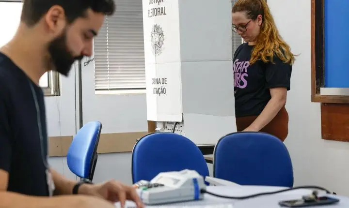 TRE-RJ altera apenas um local de votação para o segundo turno