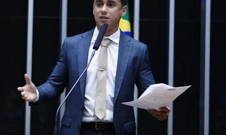 Nikolas Ferreira deve apagar post contra Lula após decisão do TSE