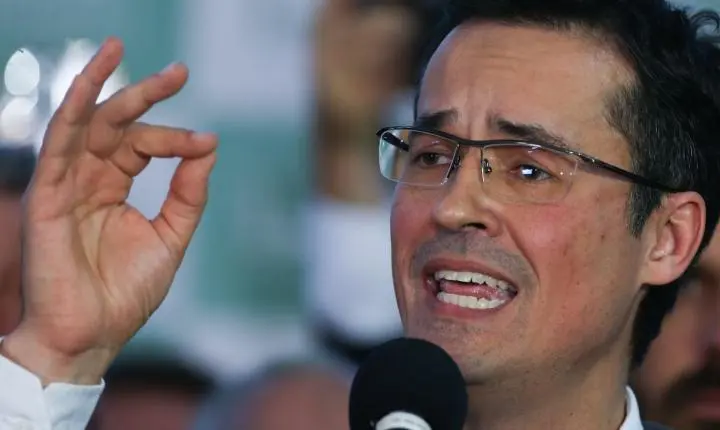TSE suspende temporariamente a campanha de Deltan Dallagnol ao Senado
