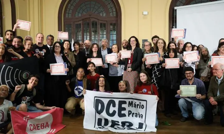 UFRJ entrega diplomas póstumos a estudantes e docentes vítimas da ditadura