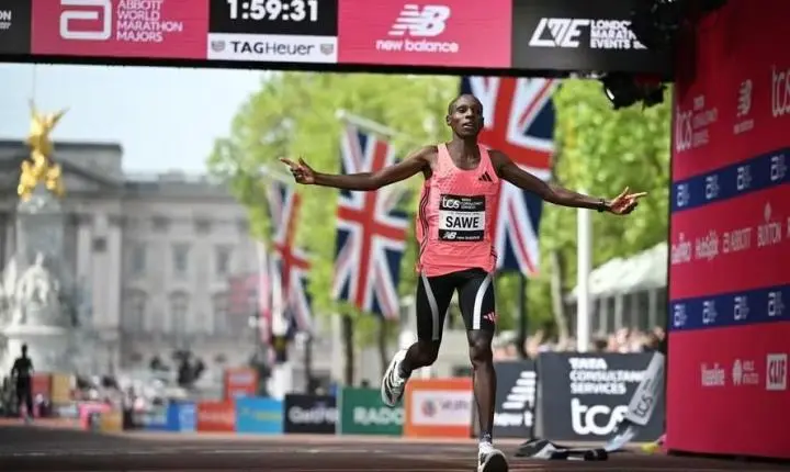 Veja o valor que queniano ganhou após vencer Maratona de Londres e quebrar recorde mundial