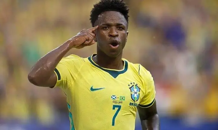 Vini Jr. é eleito terceiro melhor jogador da Copa após fim da 1ª fase